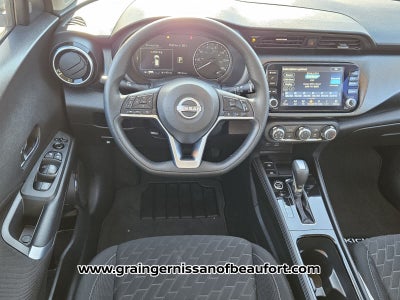 2023 Nissan Kicks SV