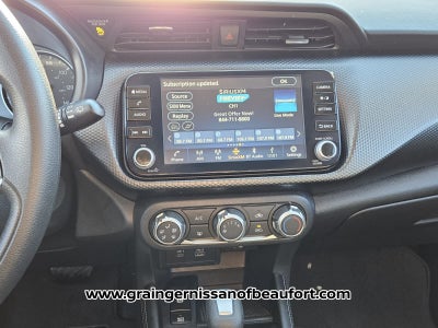 2023 Nissan Kicks SV