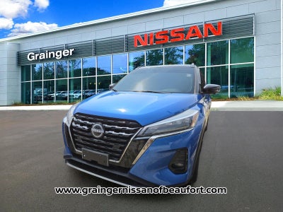 2023 Nissan Kicks SR