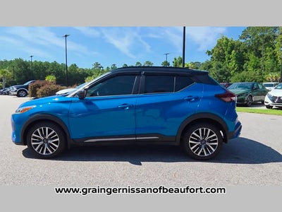 2023 Nissan Kicks SR