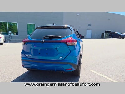 2023 Nissan Kicks SR