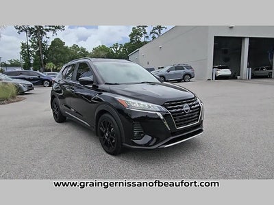2023 Nissan Kicks SR