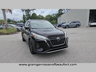 2023 Nissan Kicks SR