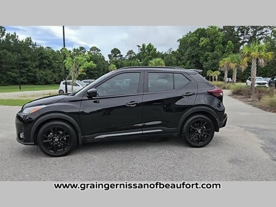 2023 Nissan Kicks SR