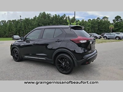 2023 Nissan Kicks SR