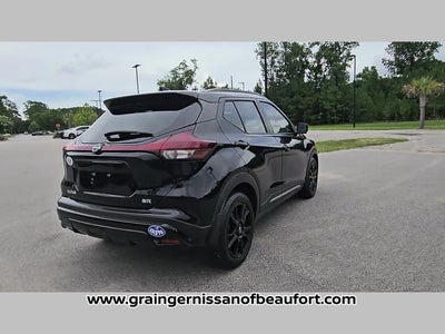 2023 Nissan Kicks SR