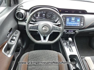 2023 Nissan Kicks SR