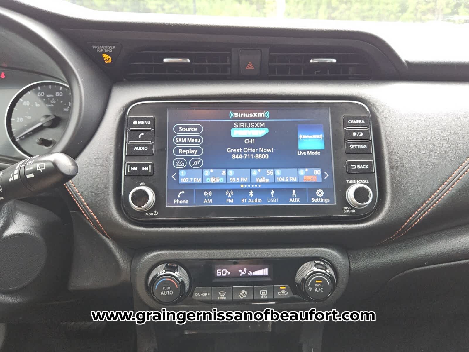 2023 Nissan Kicks SR