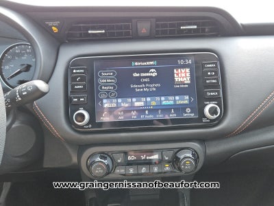 2024 Nissan Kicks SR