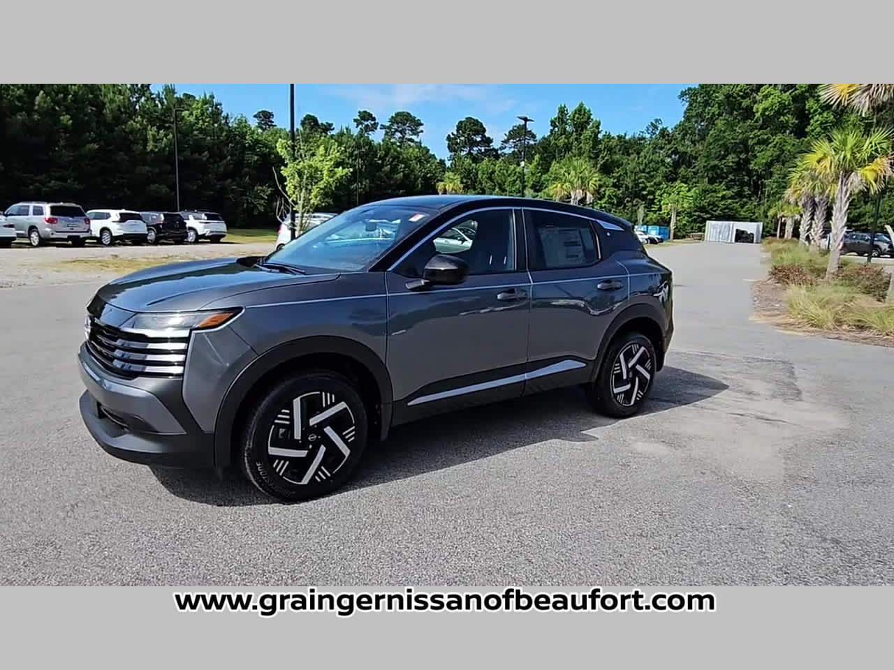 2025 Nissan Kicks SV