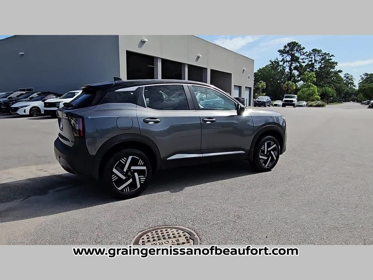 2025 Nissan Kicks SV