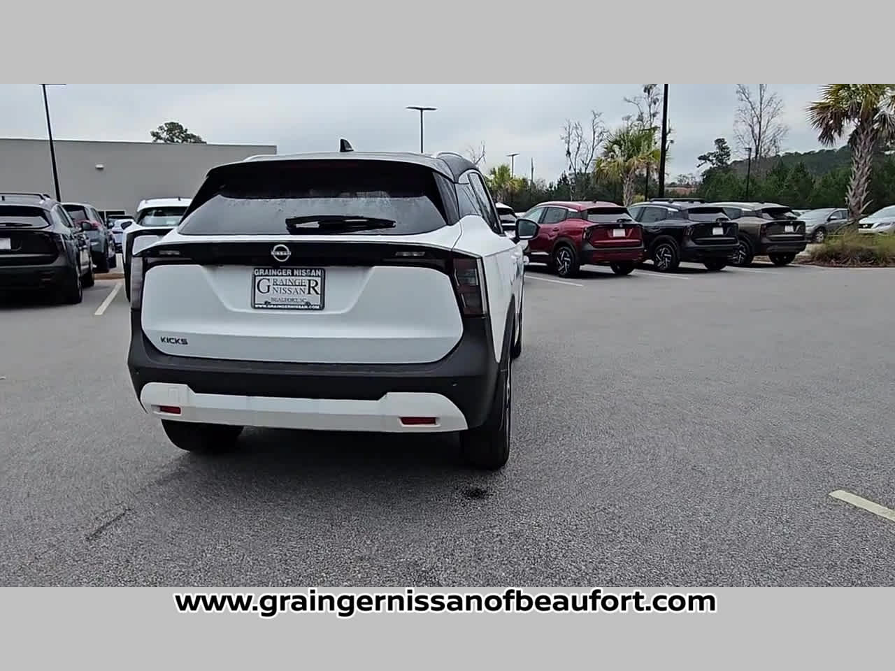 2026 Nissan Kicks SV