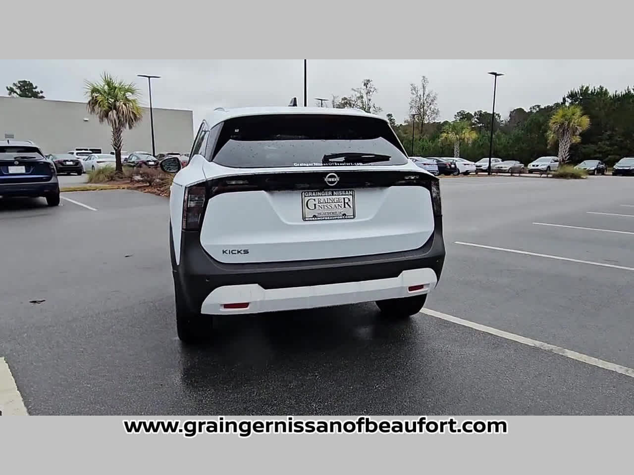 2026 Nissan Kicks SV