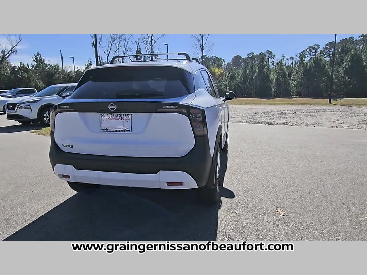 2026 Nissan Kicks SV