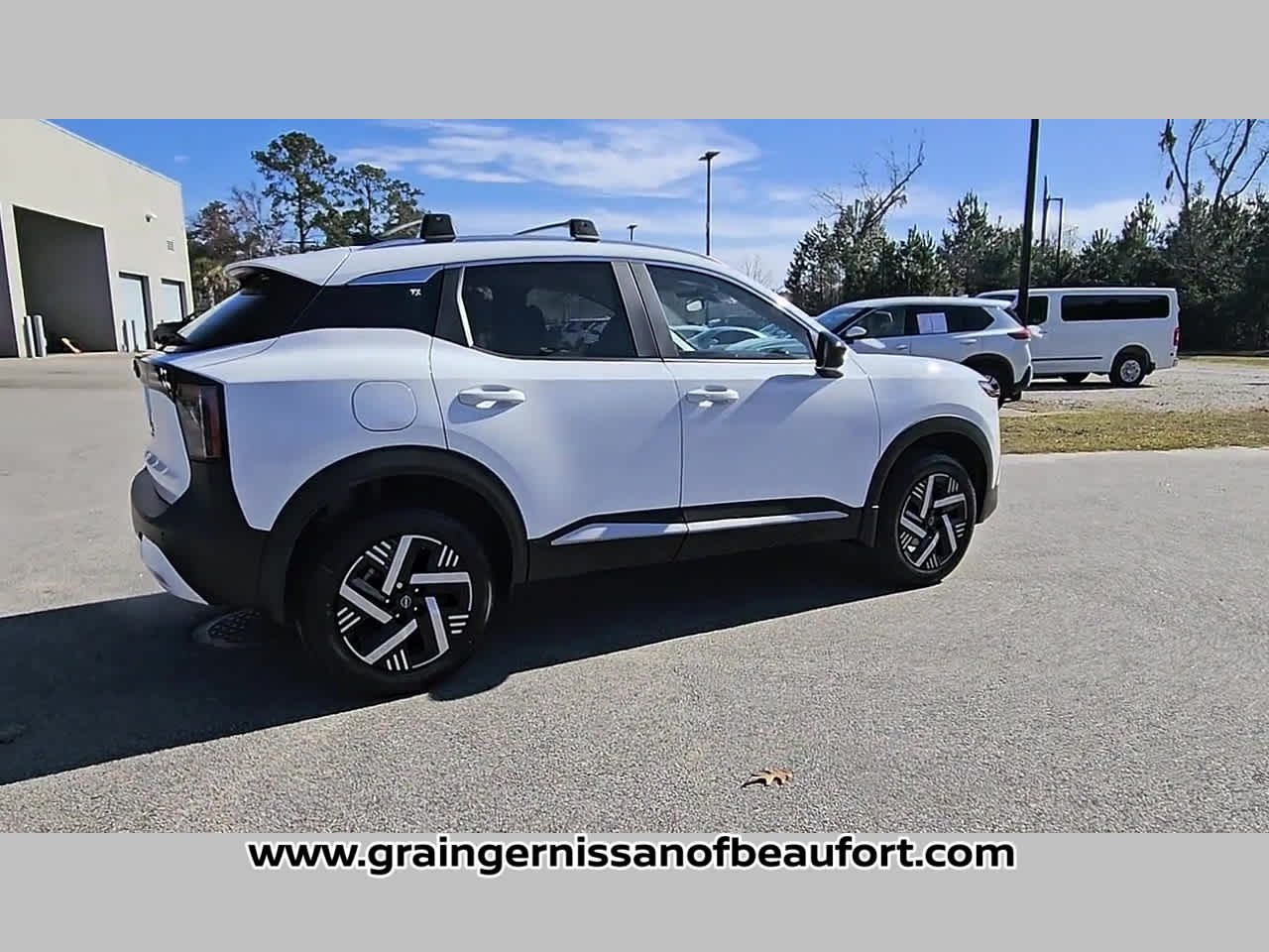 2026 Nissan Kicks SV