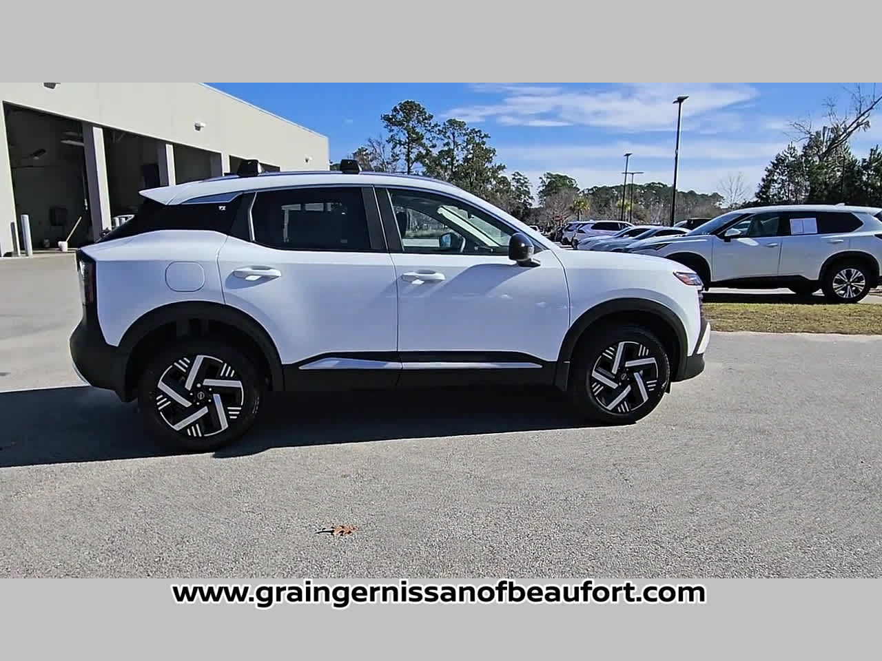 2026 Nissan Kicks SV