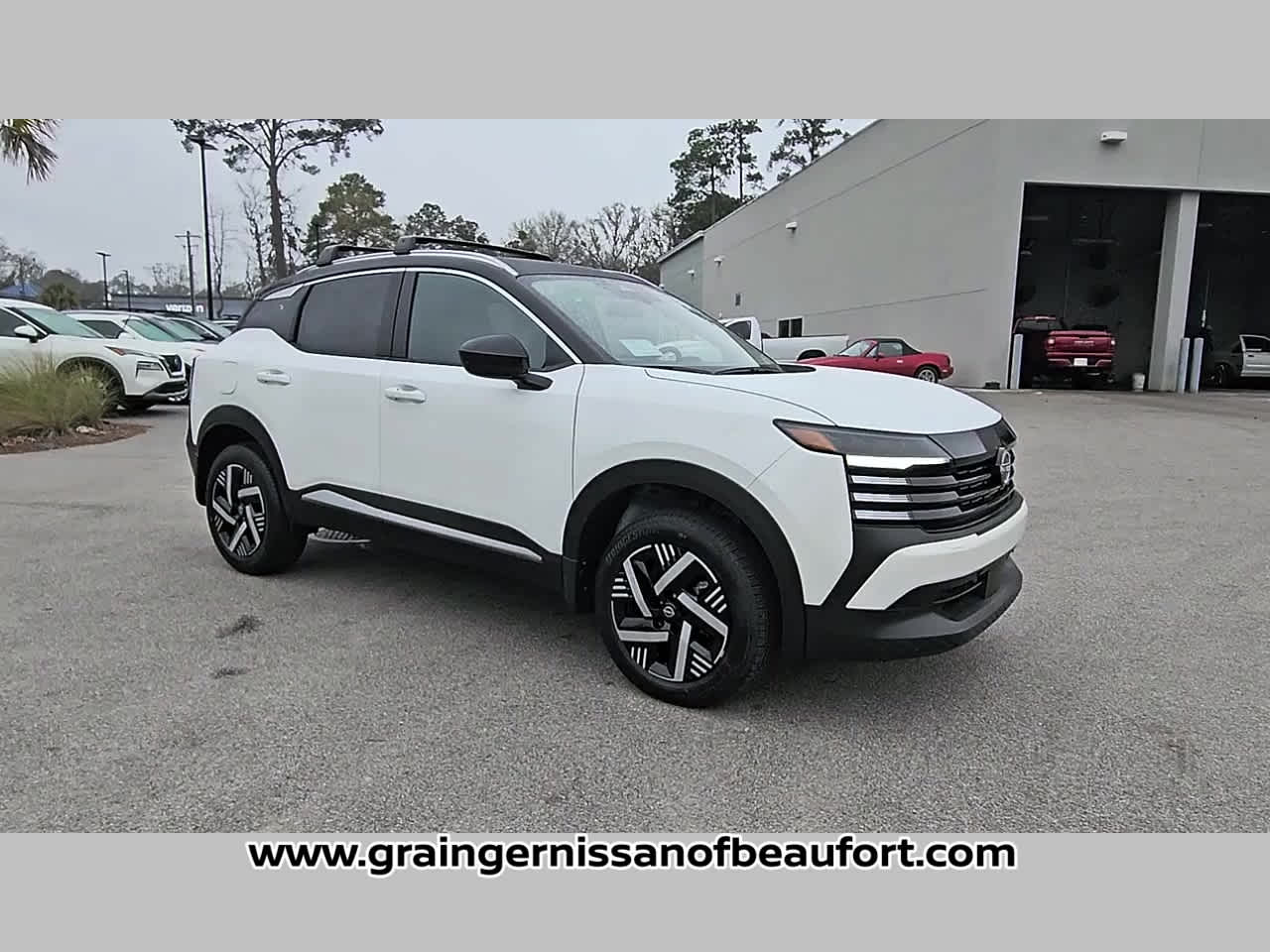 2026 Nissan Kicks SV