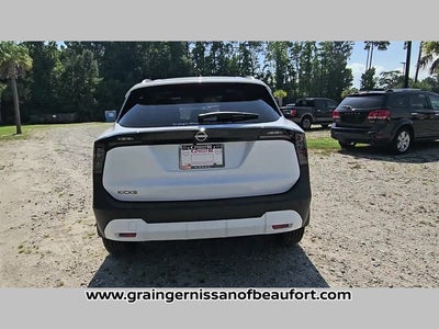 2026 Nissan Kicks SV