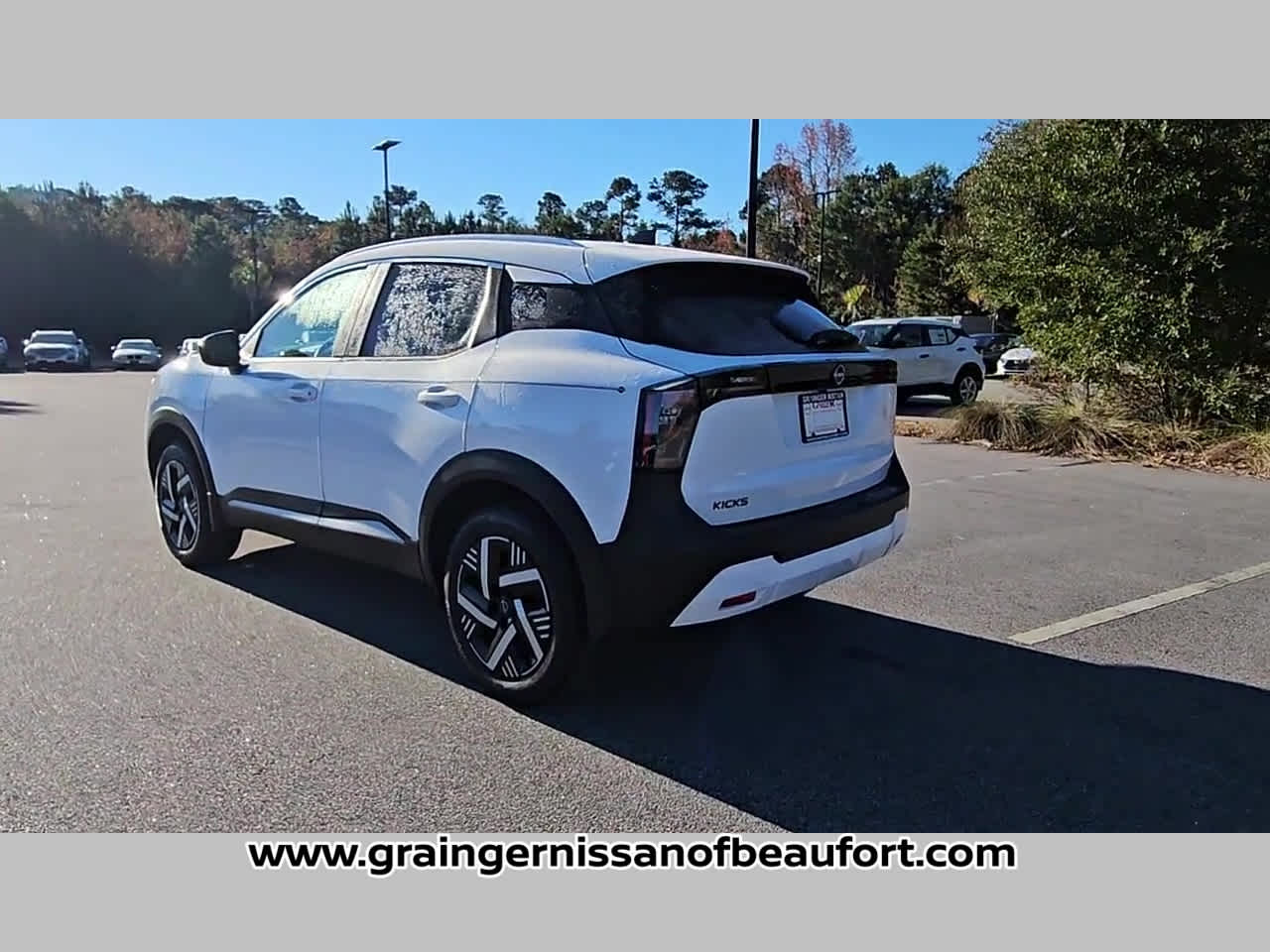 2026 Nissan Kicks SV