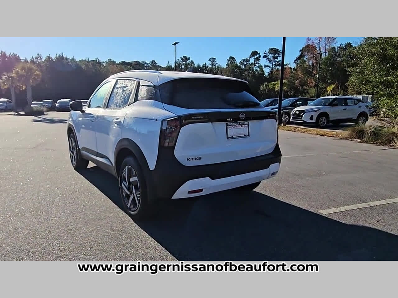 2026 Nissan Kicks SV