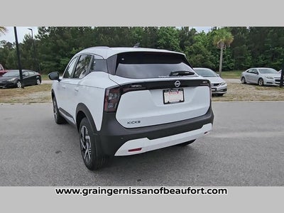 2026 Nissan Kicks SV