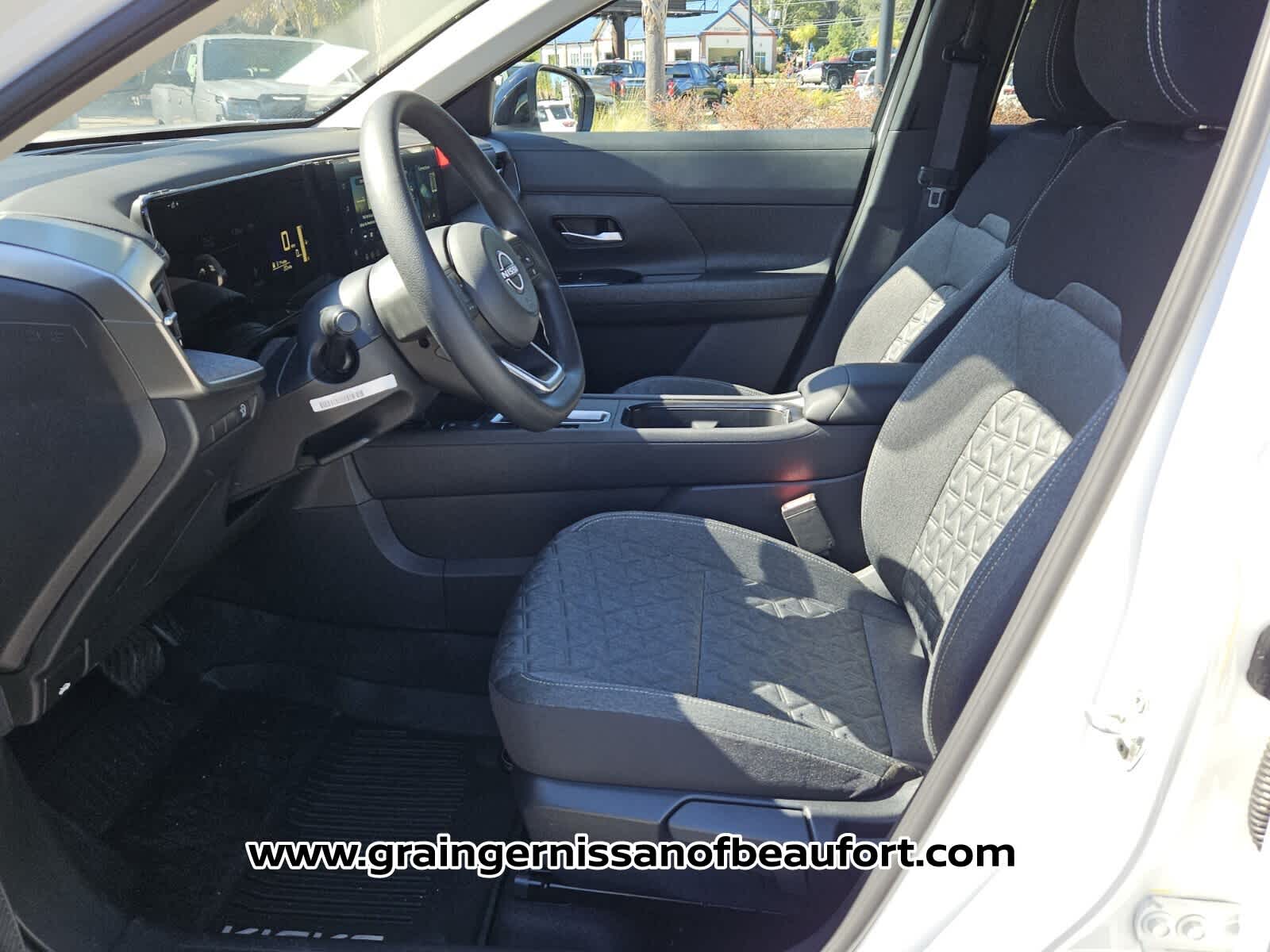 2027 Nissan Kicks SV