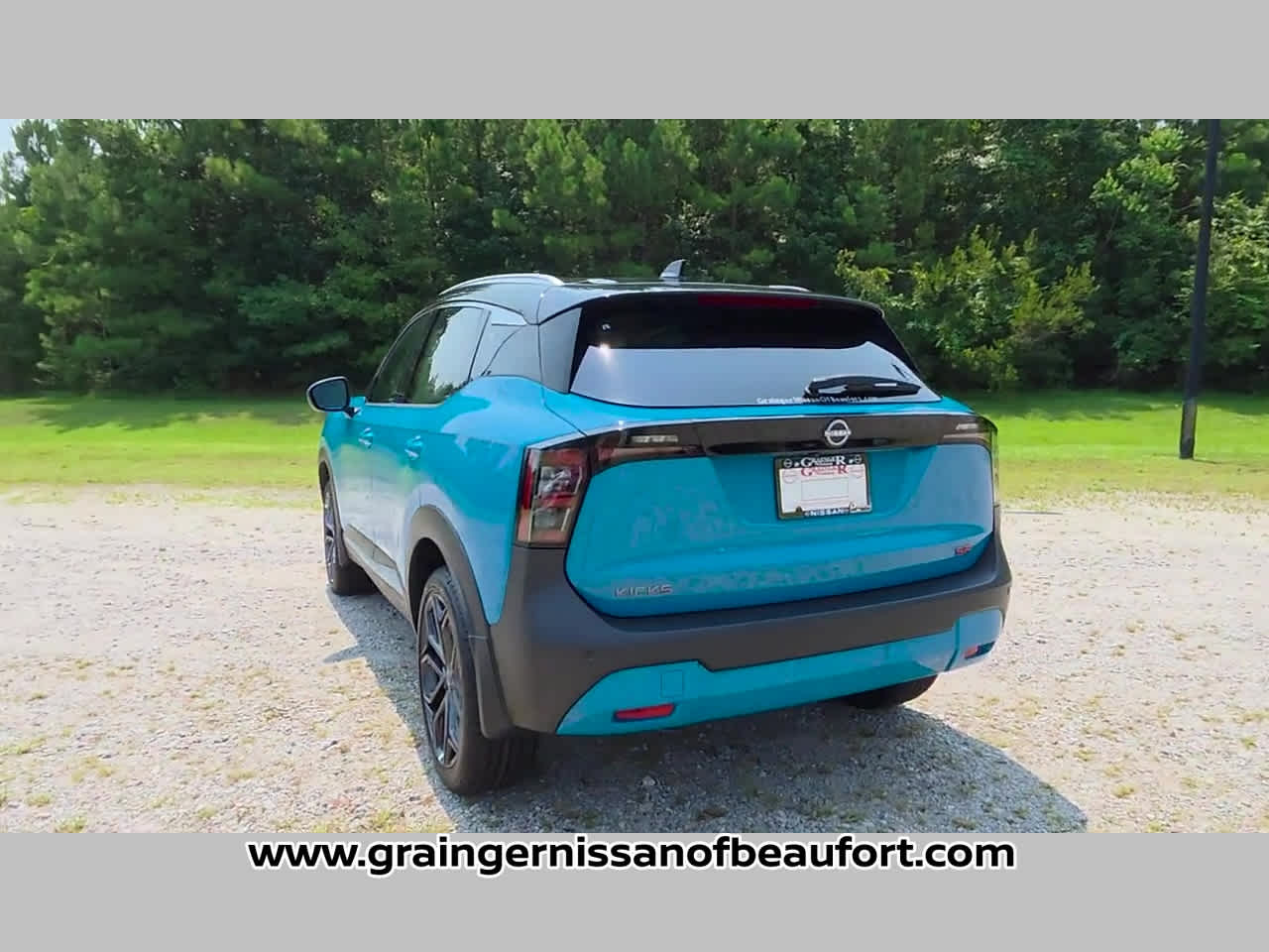 2026 Nissan Kicks SR