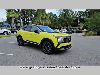 2025 Nissan Kicks SR