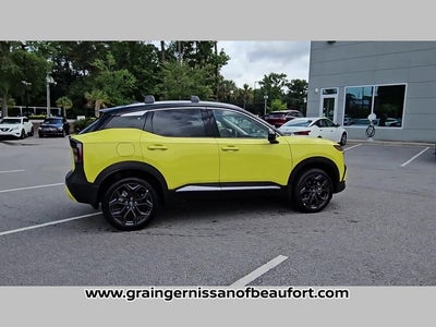 2025 Nissan Kicks SR