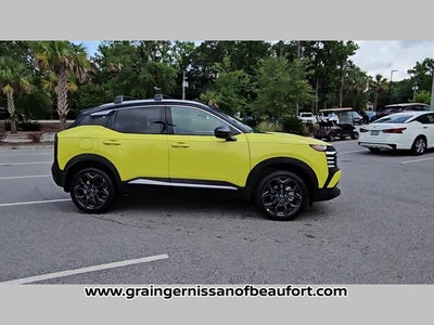 2025 Nissan Kicks SR