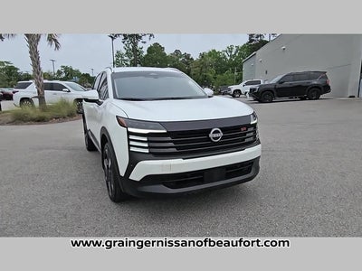 2025 Nissan Kicks SR