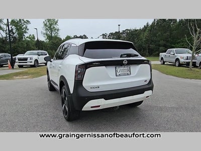 2025 Nissan Kicks SR