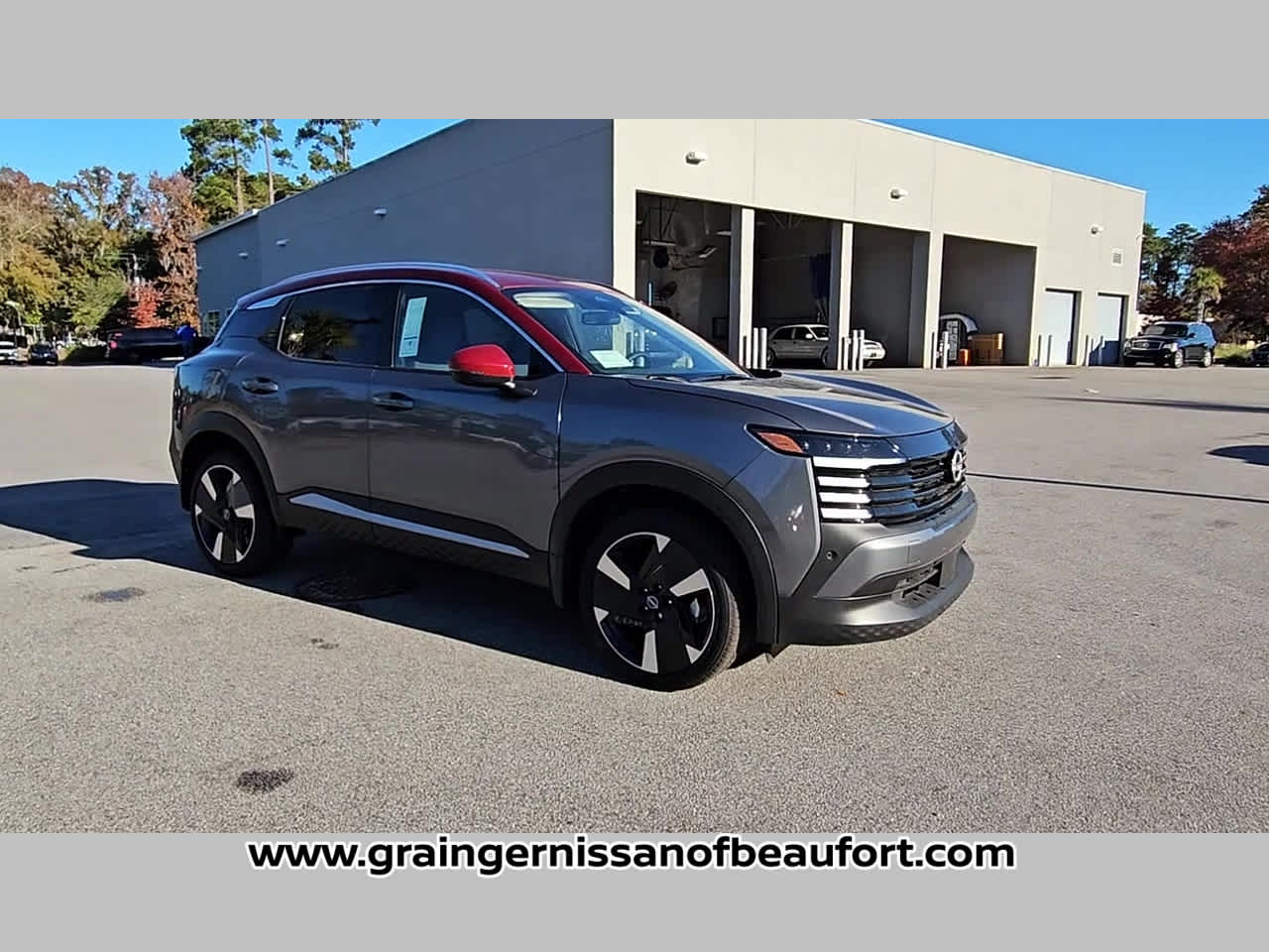 2025 Nissan Kicks SR