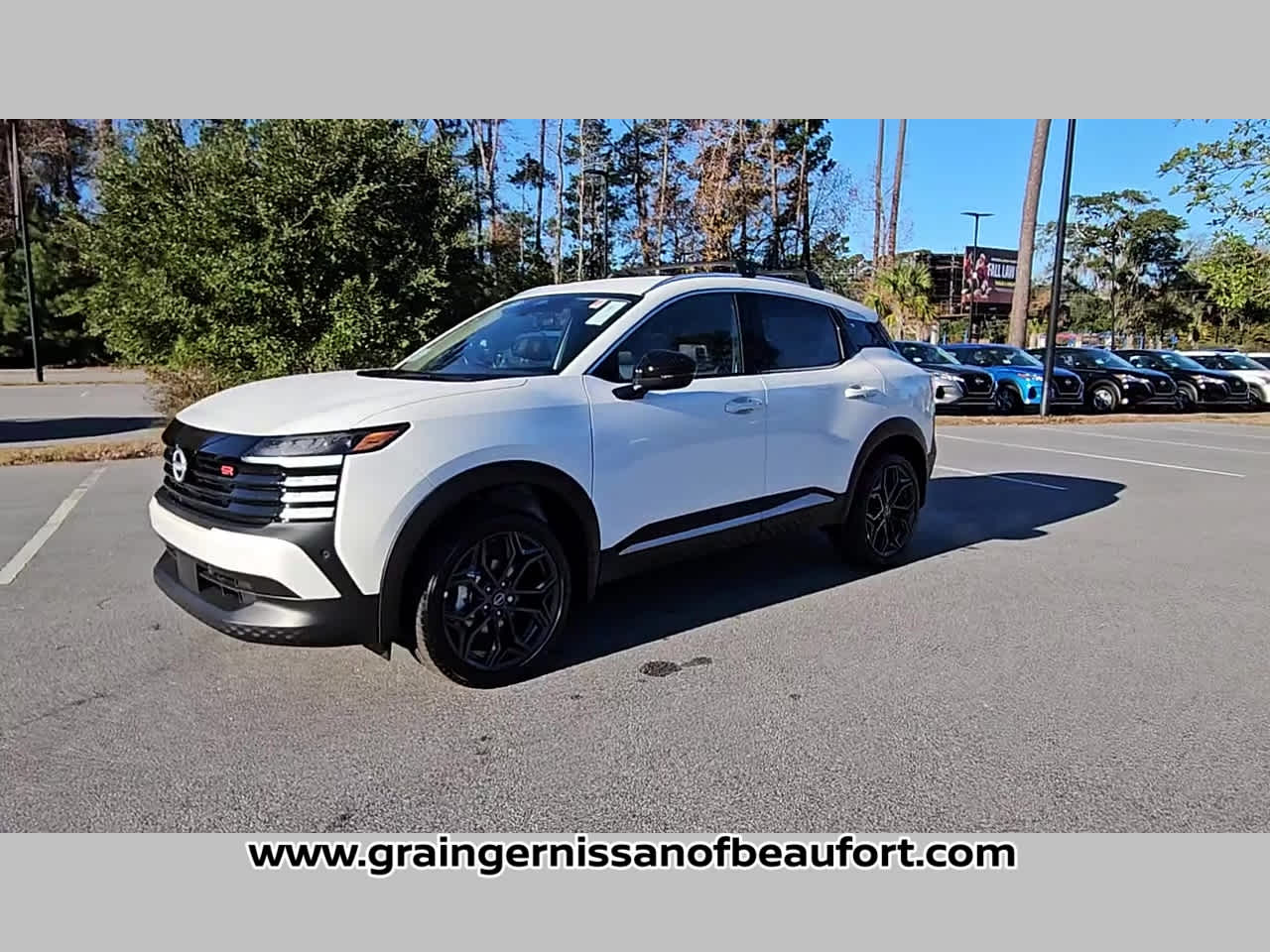 2026 Nissan Kicks SR