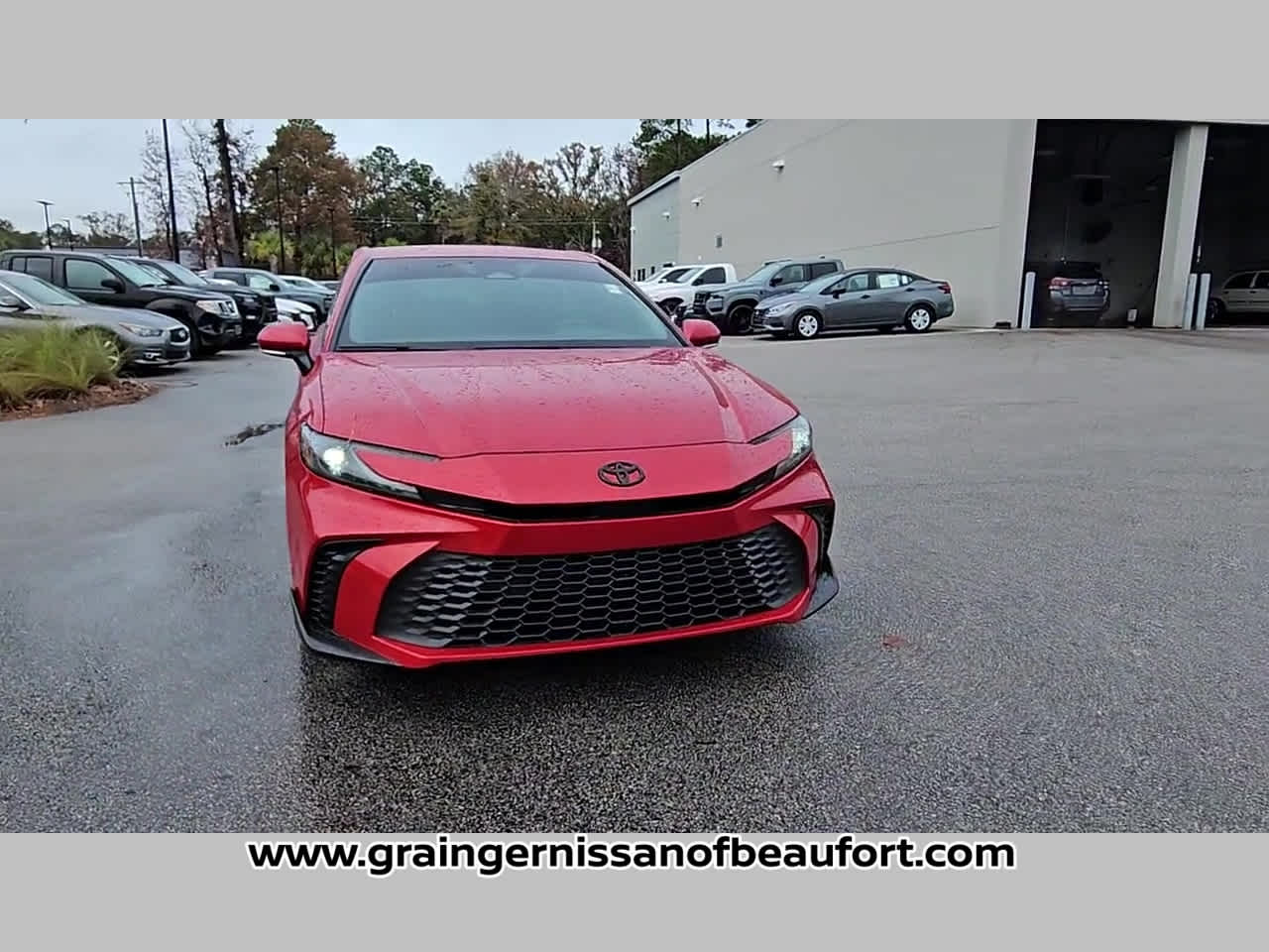 2025 Toyota Camry SE