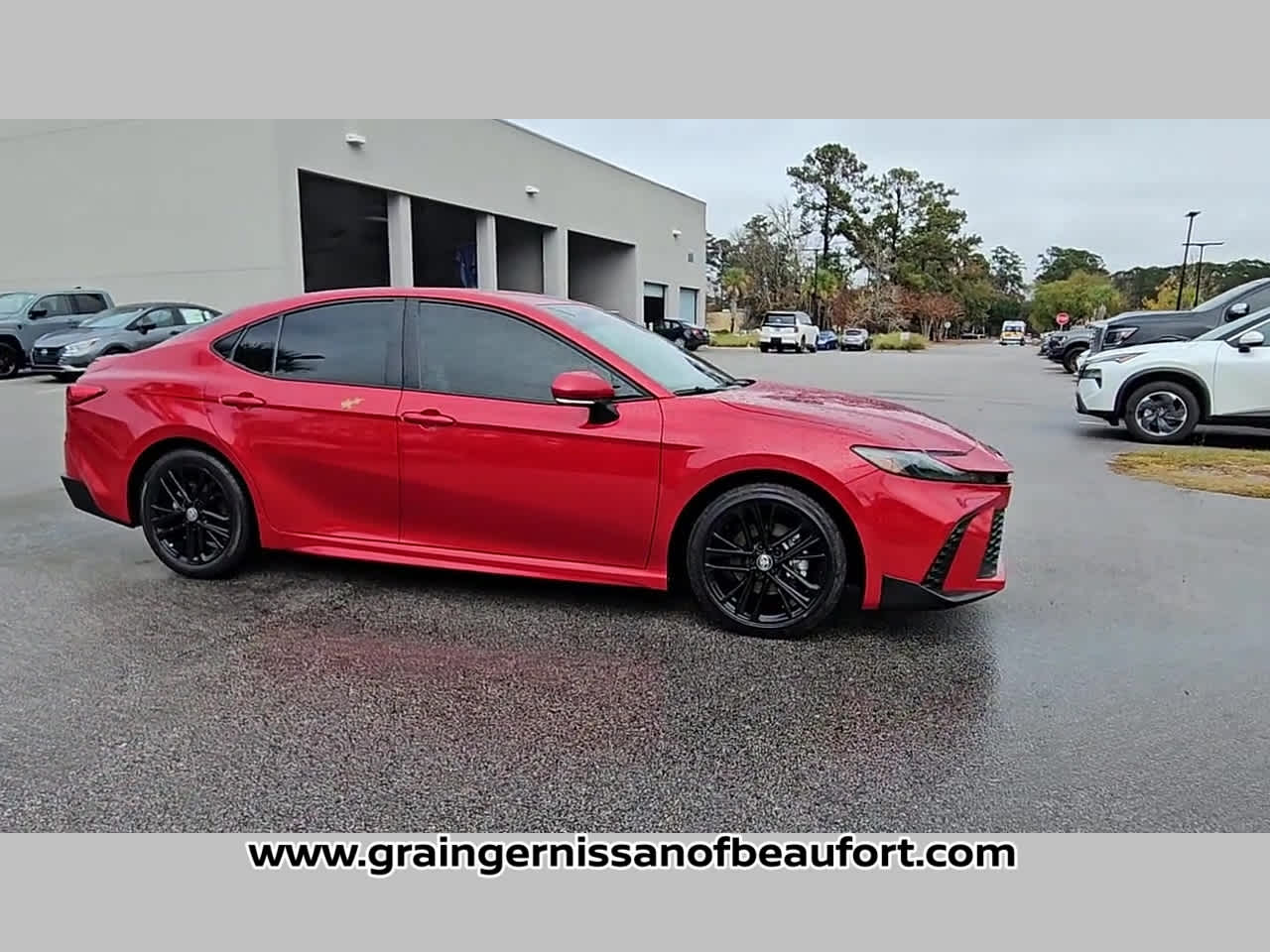 2025 Toyota Camry SE