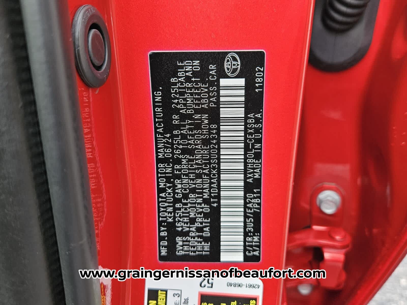 2025 Toyota Camry SE