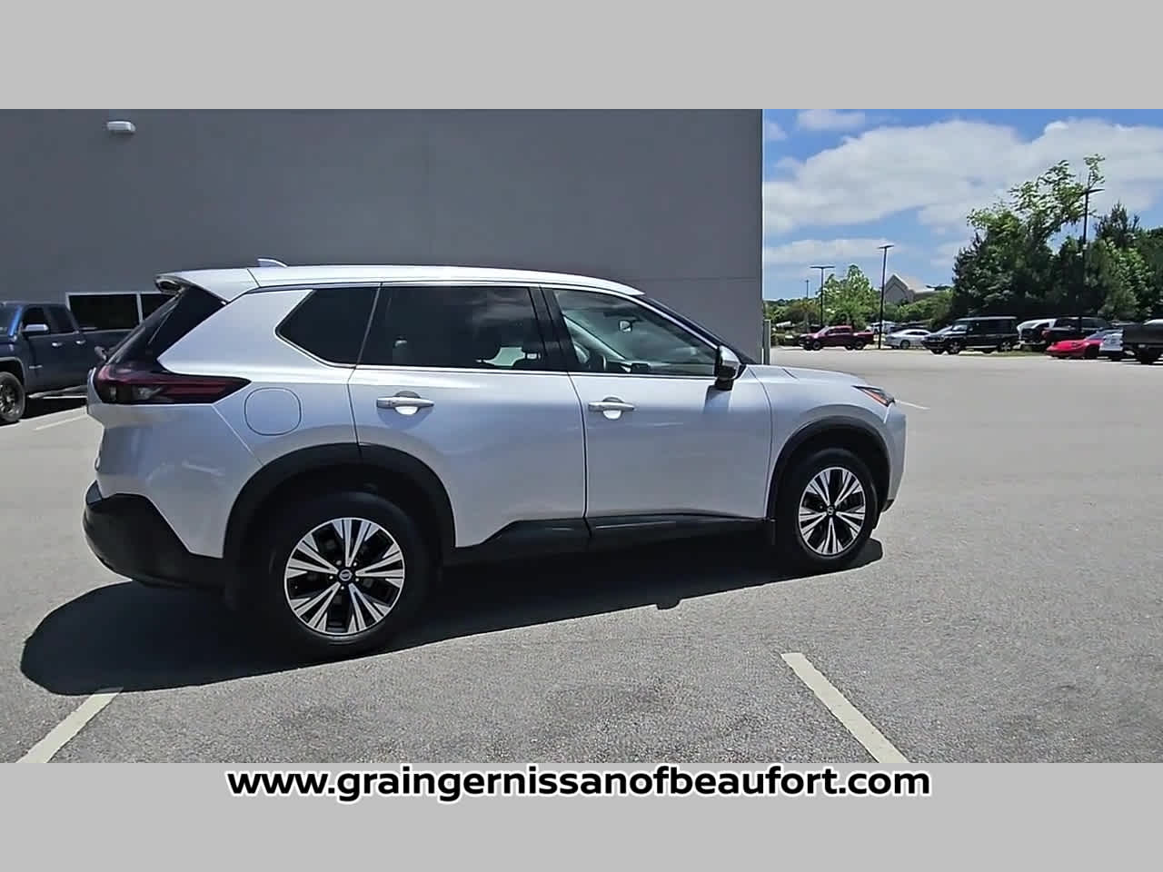 2021 Nissan Rogue SV