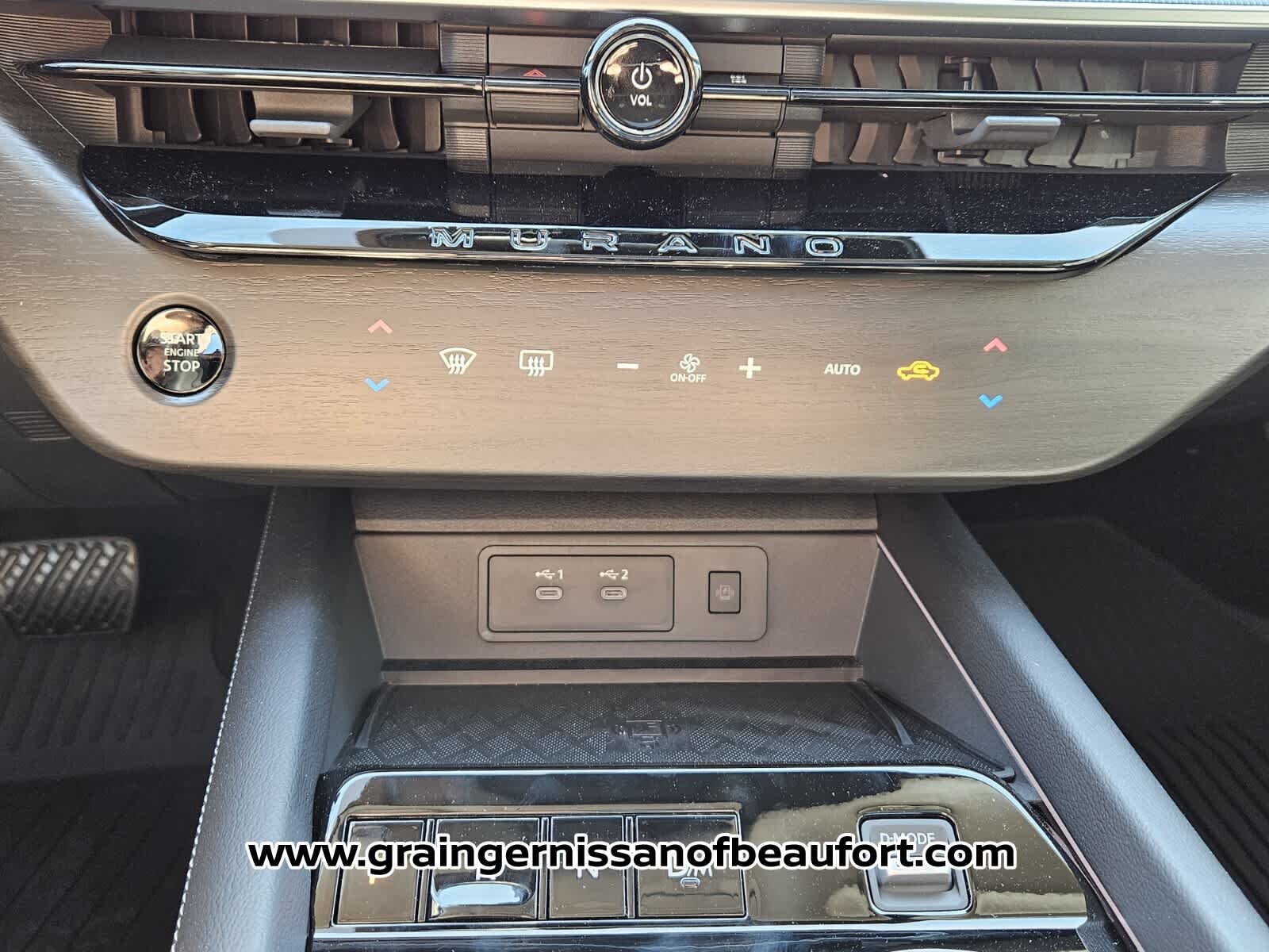 2025 Nissan Murano SL