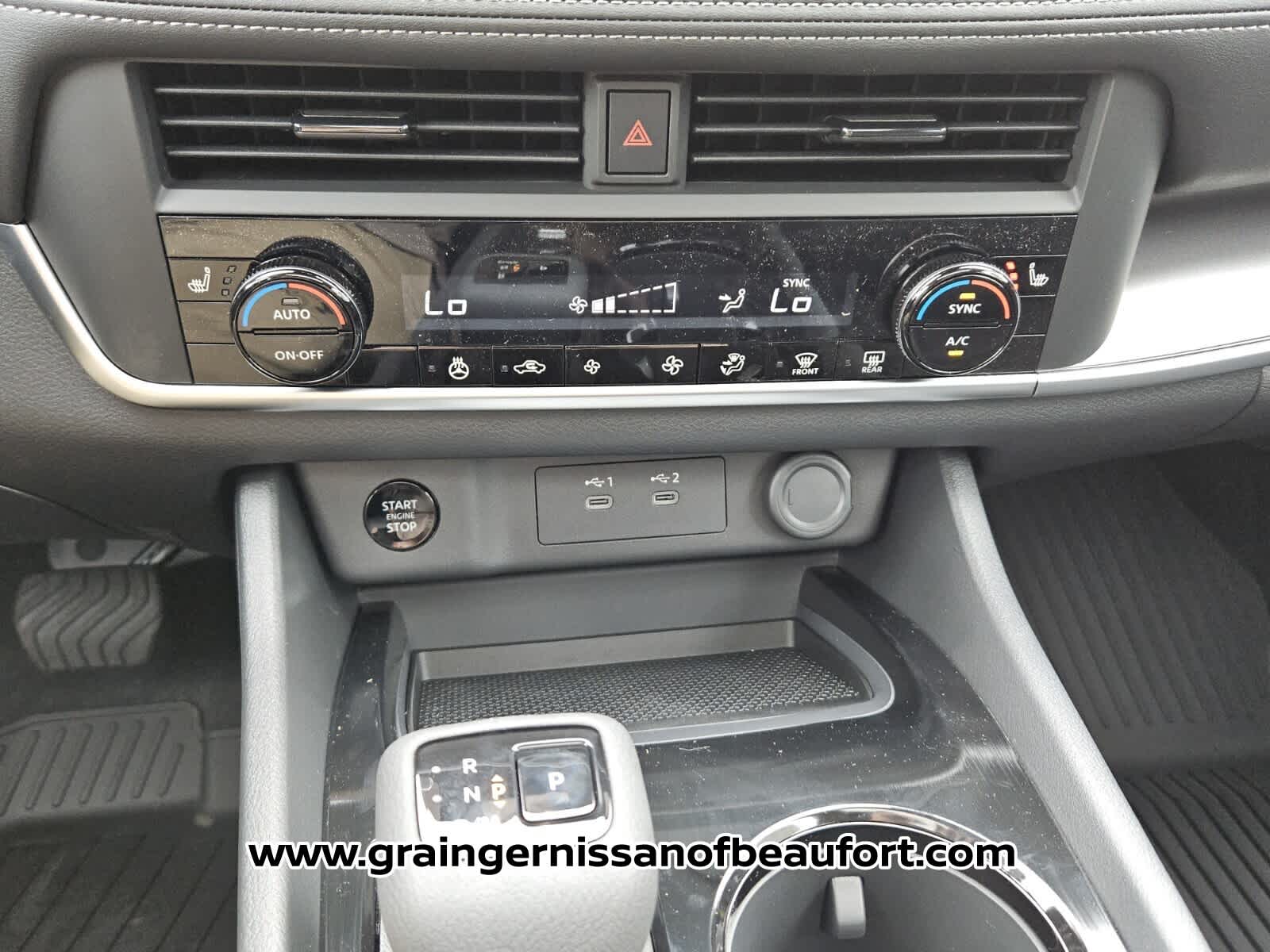 2026 Nissan Rogue Dark Armor