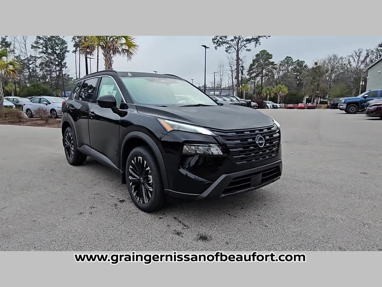 2026 Nissan Rogue Dark Armor