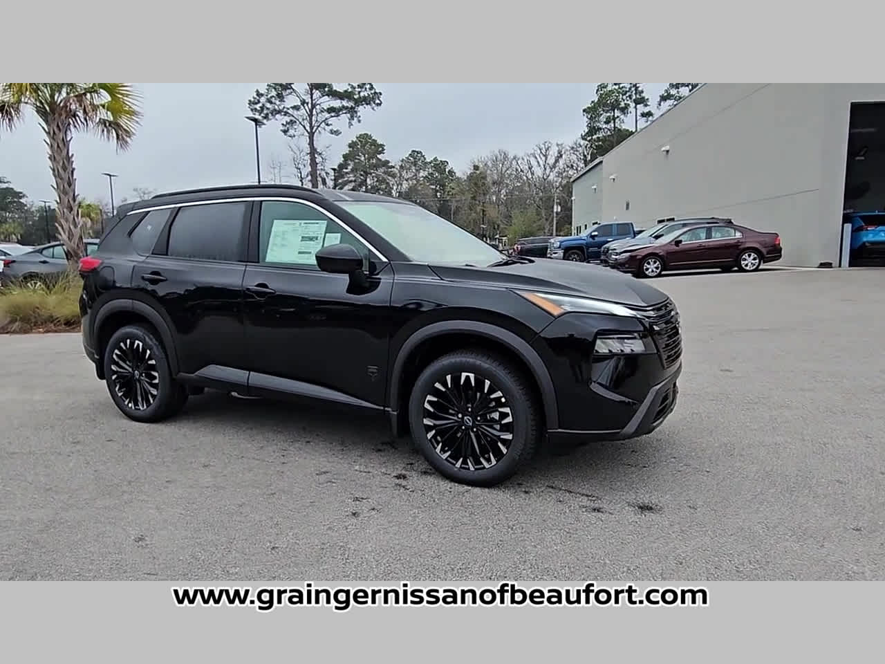 2026 Nissan Rogue Dark Armor