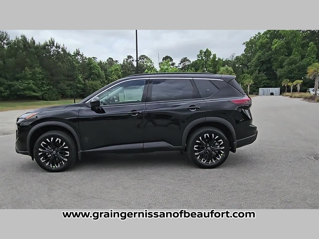 2026 Nissan Rogue Dark Armor