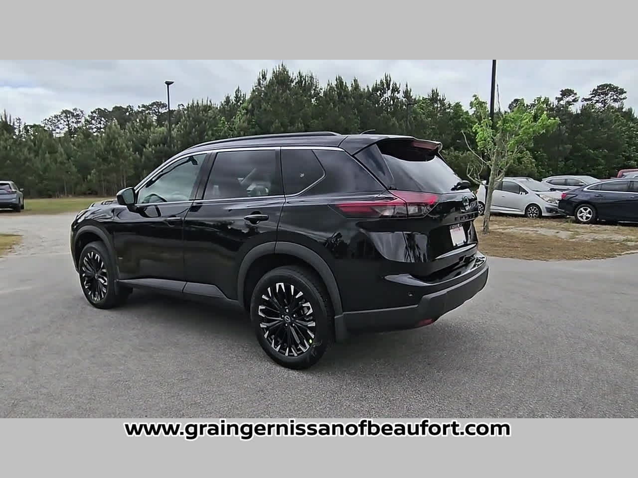 2026 Nissan Rogue Dark Armor