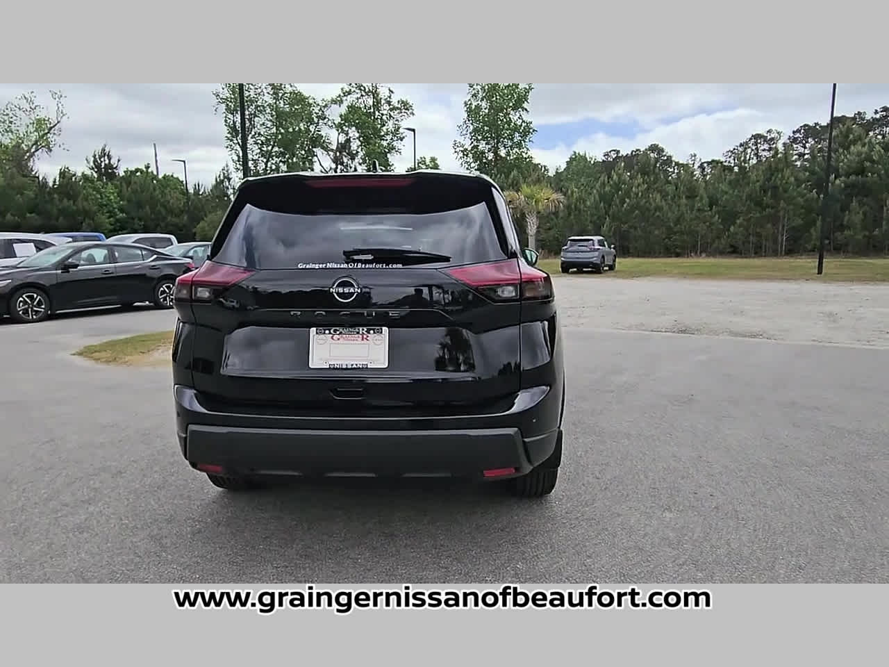 2026 Nissan Rogue Dark Armor