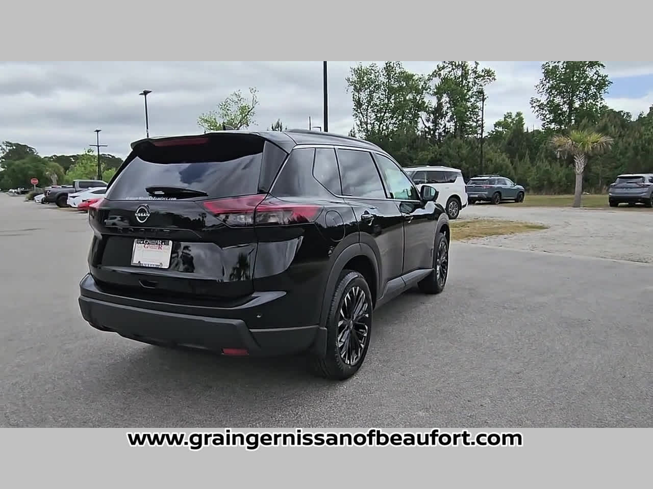 2026 Nissan Rogue Dark Armor
