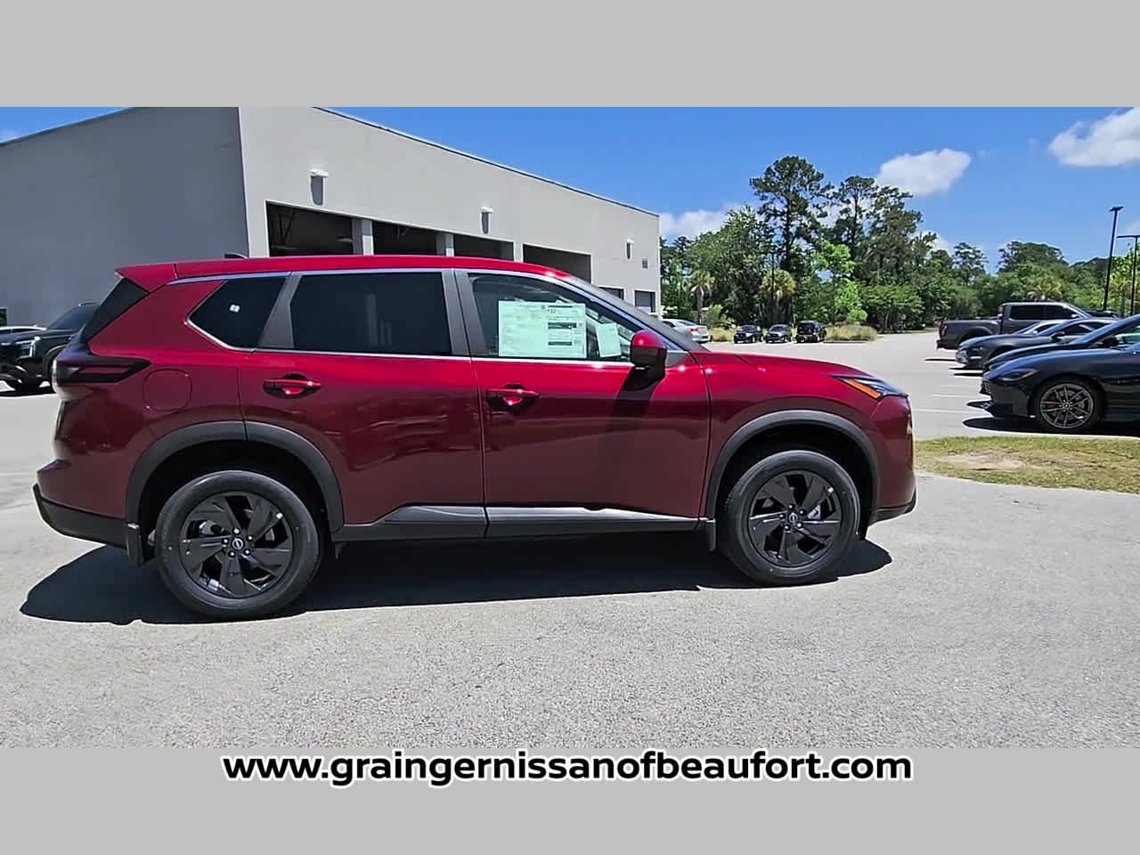 2026 Nissan Rogue SV