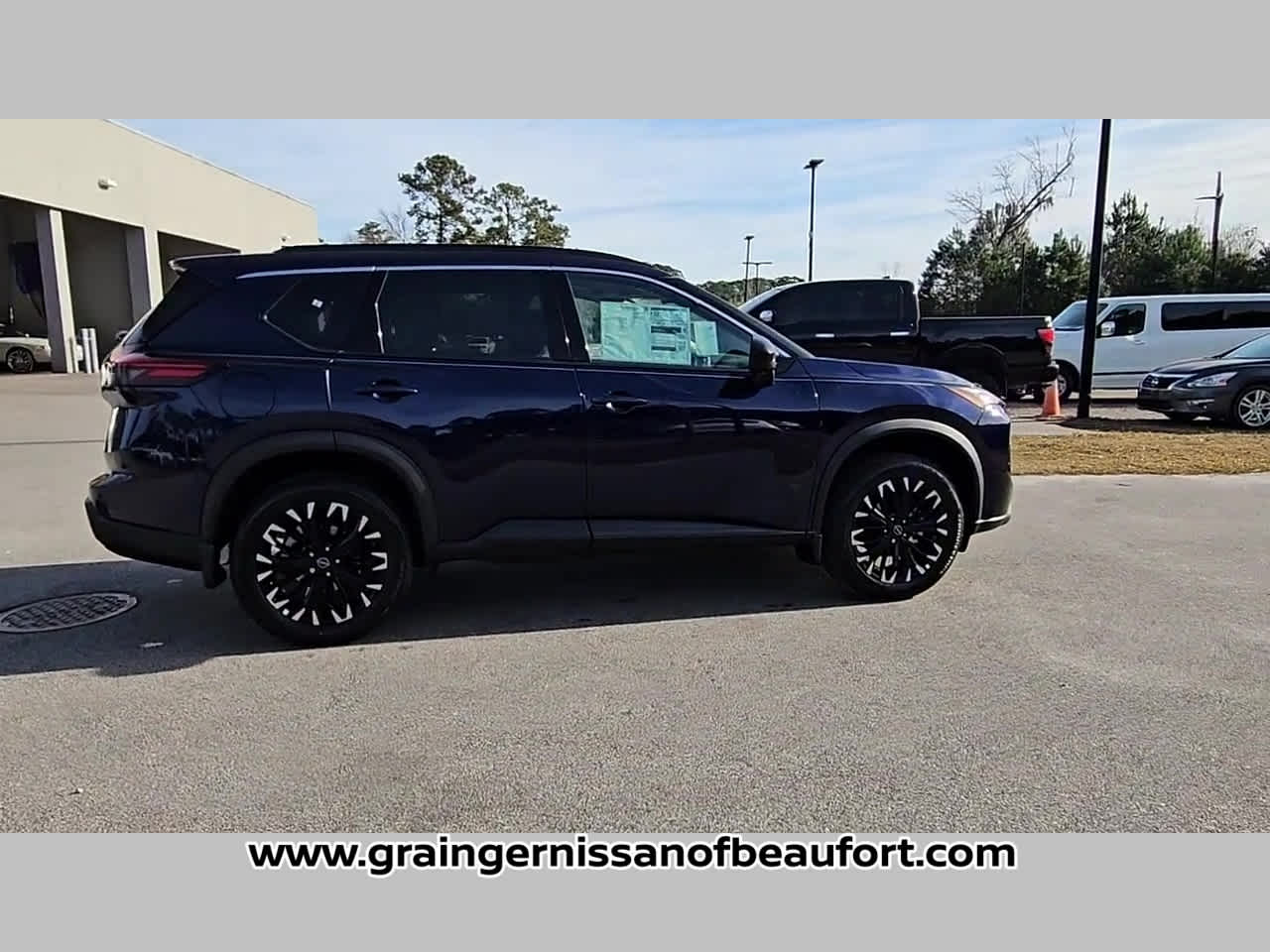 2026 Nissan Rogue Dark Armor