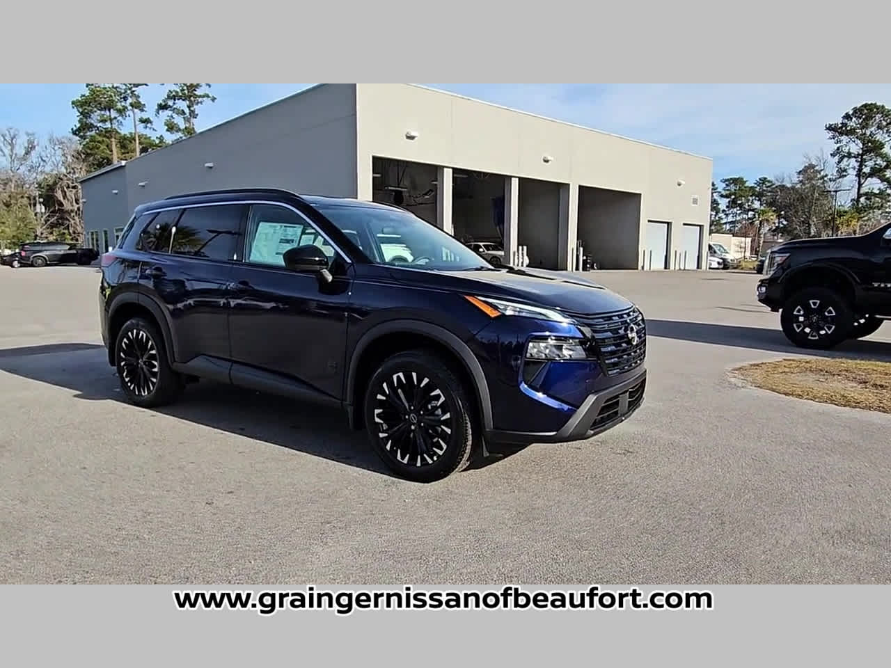2026 Nissan Rogue Dark Armor