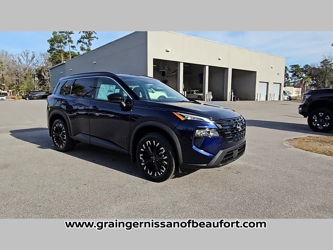 2026 Nissan Rogue Dark Armor